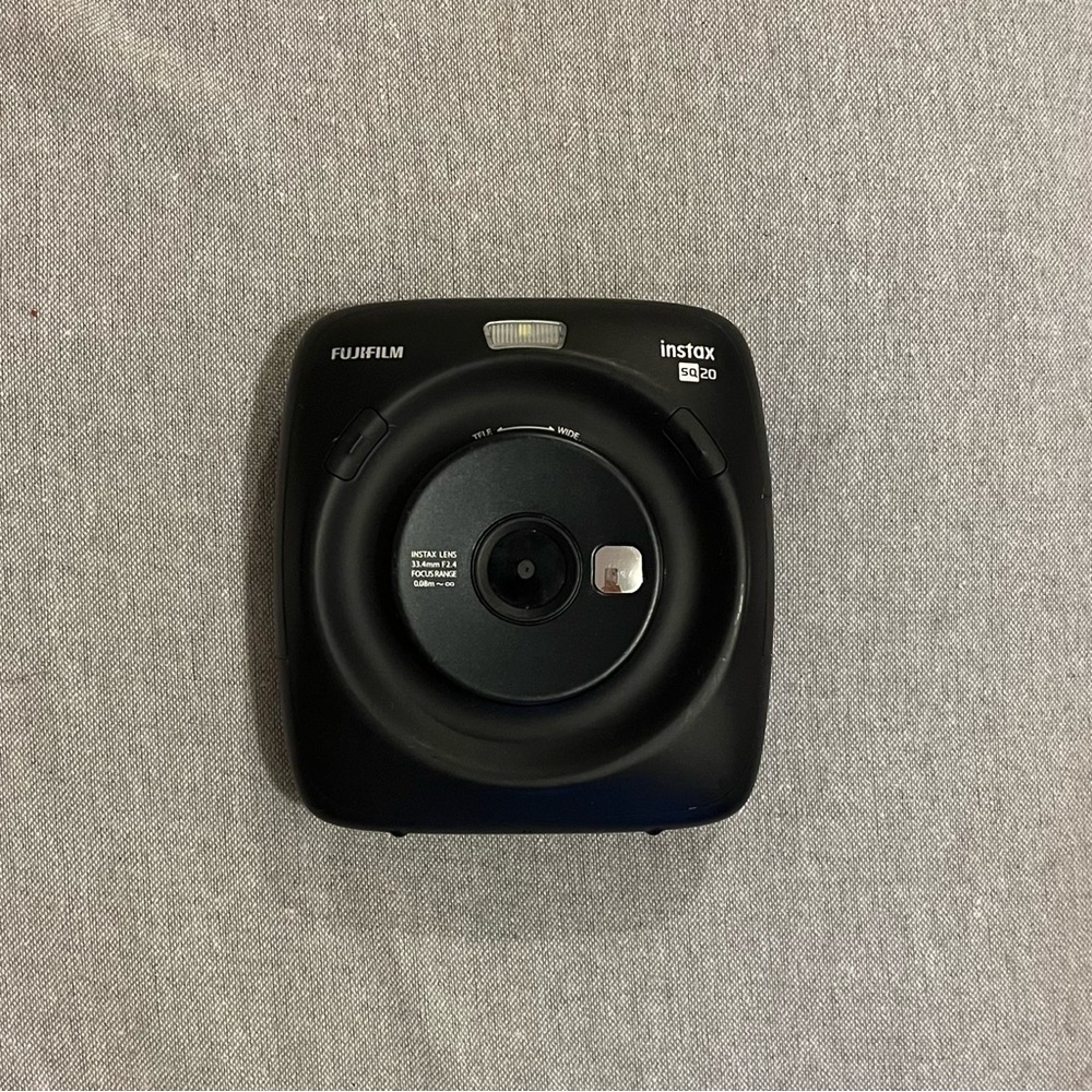 Excellent Condition Fujifilm Instant Camera Instax / Polaroid -Black Square Sq20
